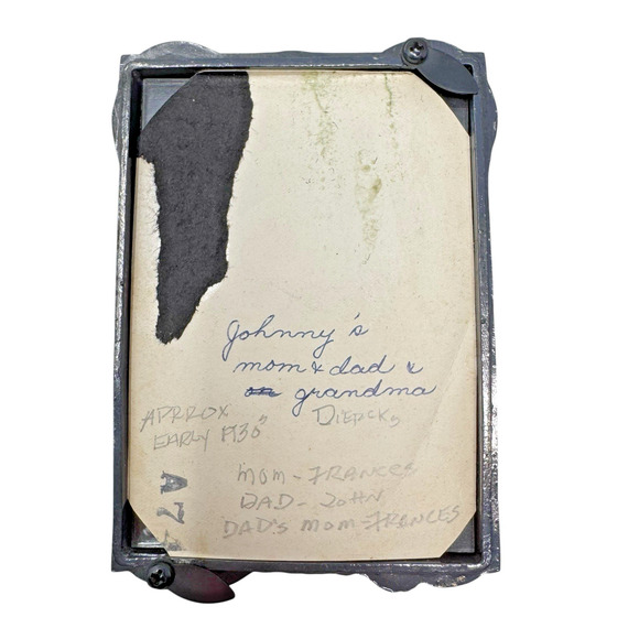 Lot of 2 Vintage Ornate Frames w/ Photo 1930s Metal Pearl Accent & Gold Frame - Picture 3 of 10